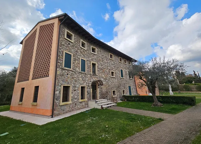 Corte La Guarnigione